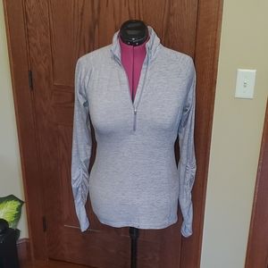 Lucy thumbhole top M